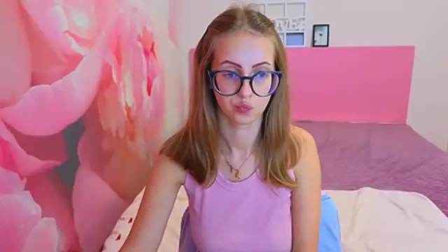 AliceAdams webcam