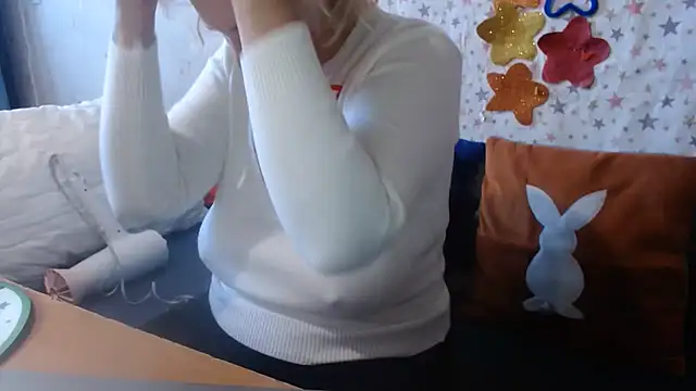 QueenLana webcam