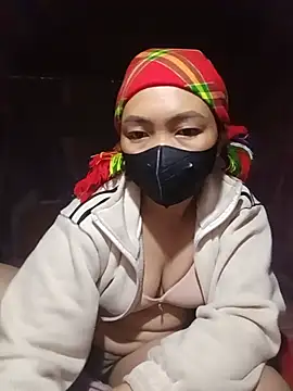 Hiha-nn live cam on StripChat