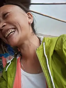 Linda-04 webcam
