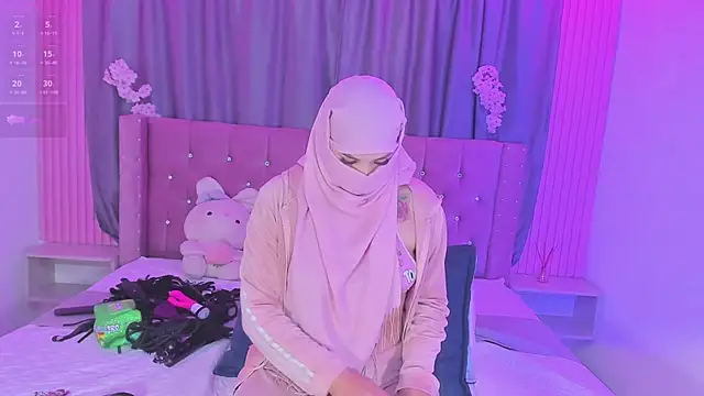 Nayla-Mouna webcam