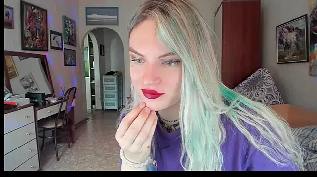 milliKira006 webcam