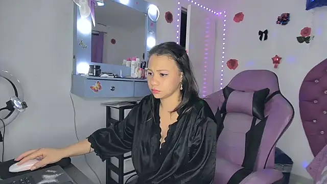 soffy_rosses live cam on StripChat