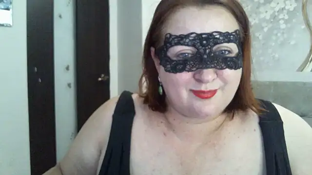 AgilaMipo live cam on StripChat