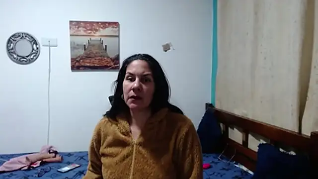 Amatista_hiill live cam on StripChat