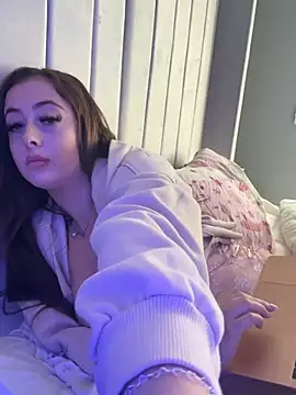 BrunetteBarbieXx_