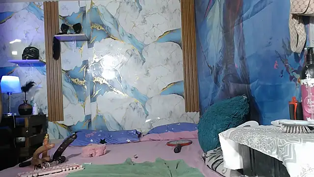 CataleyaRosee webcam