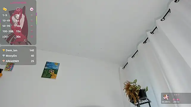 Mia-Valeria- webcam