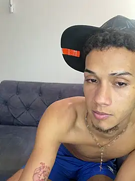 friends_lust_latin webcam