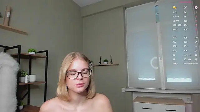 CrazeDaize webcam