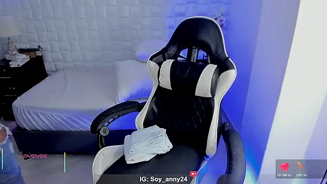 anny_rouse24 webcam