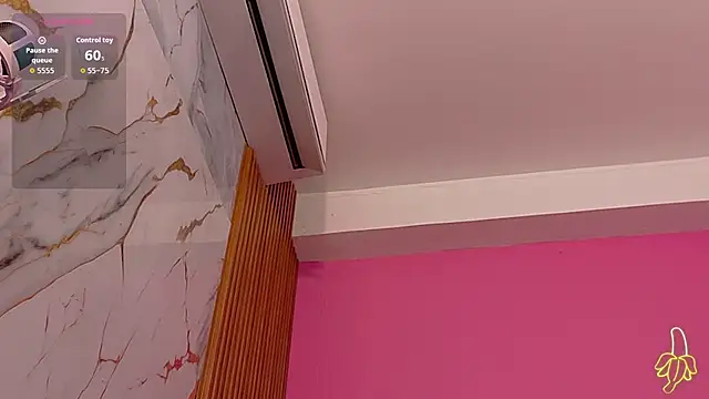 yourcuteneighbourr webcam