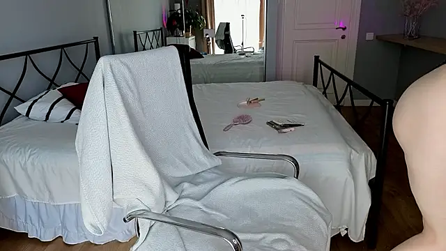 alunavita_aww webcam