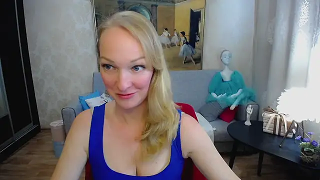 Alana_Solara webcam