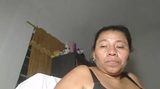 adrixxx38 webcam