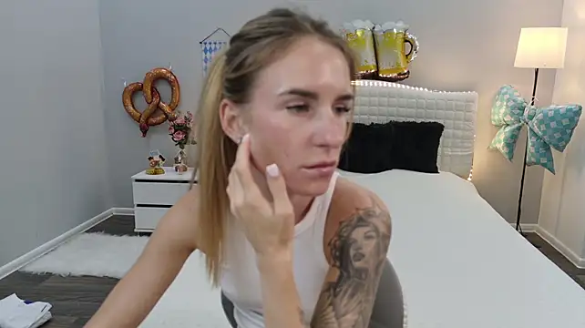DeboraHorny