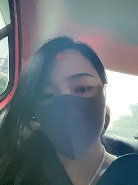 Nini_11 webcam