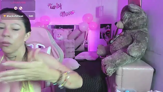 Karly_moon webcam