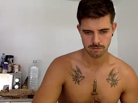 Benistripp live sex cam