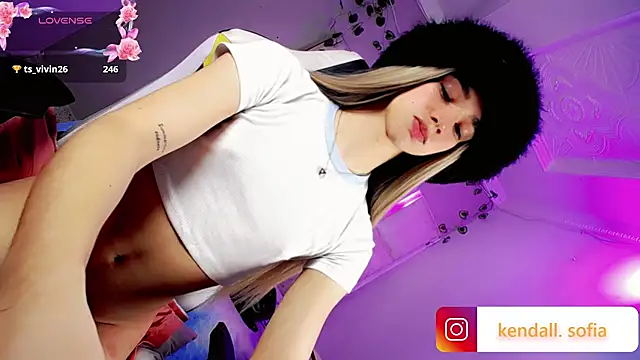Sophiaa_doll_ webcam