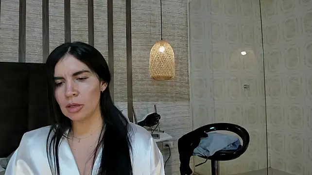 Hannah_Cross webcam