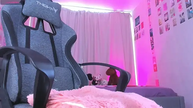 Eva_Harper webcam