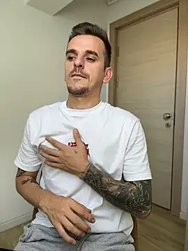 Huge_cock22cm