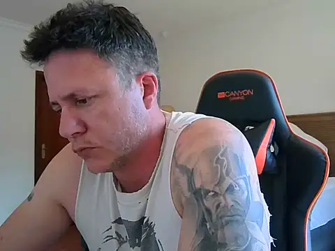 TroyDieselXXX webcam