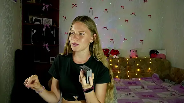 Lunariaa live cam on StripChat
