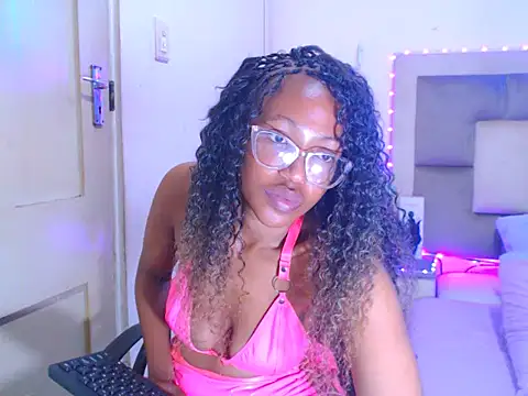 caramelchoco69 webcam