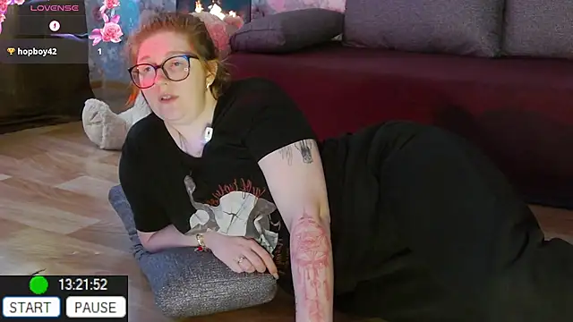 LesiaOxxi webcam