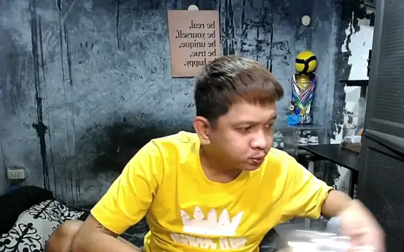 asianboi1111 (Ask my age) - cum in my face