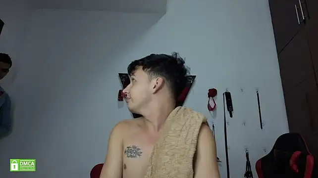 GoldenBoyDuo webcam