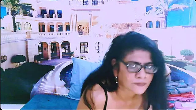 IndianAllure webcam