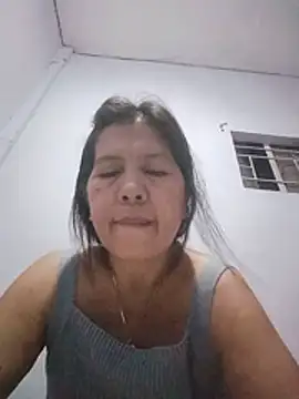 TropicalFlower live cam on StripChat