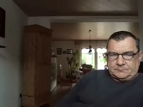 nobbie444 (M mature) - naked