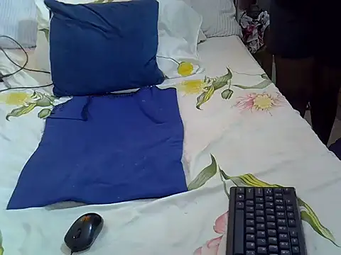 Sweetreena webcam