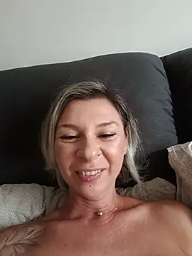 Elly_Elisa webcam