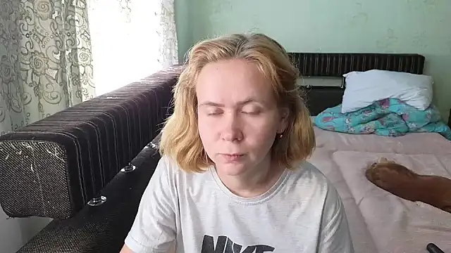 Riley_Roo webcam