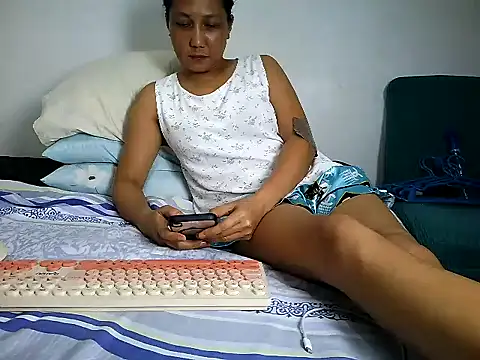 nhayasquirt webcam