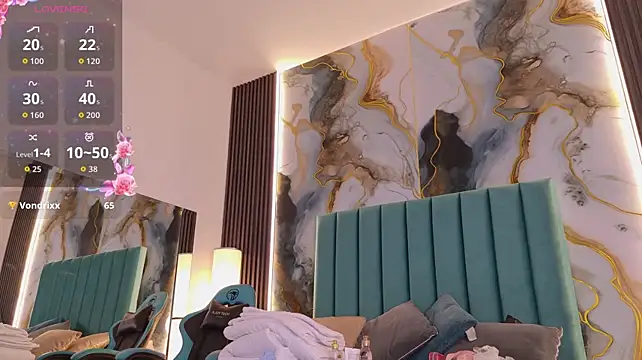 NinaCarter webcam