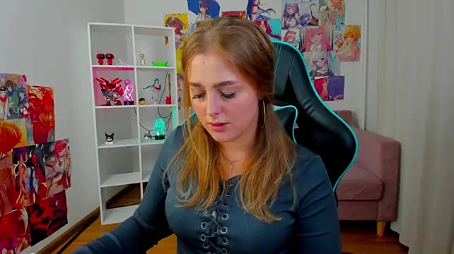 EllaBells live cam on StripChat