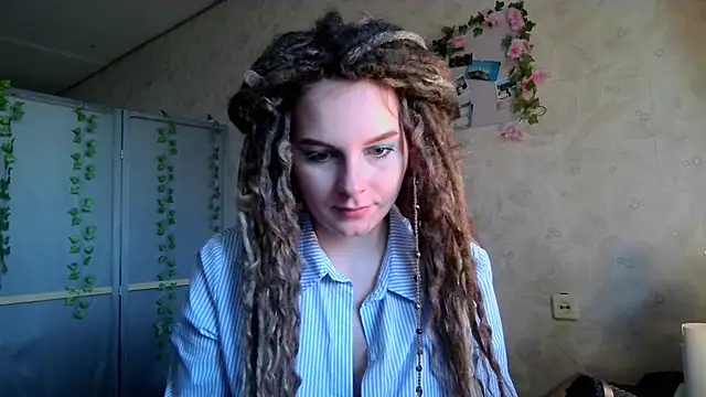 EvaShinee webcam
