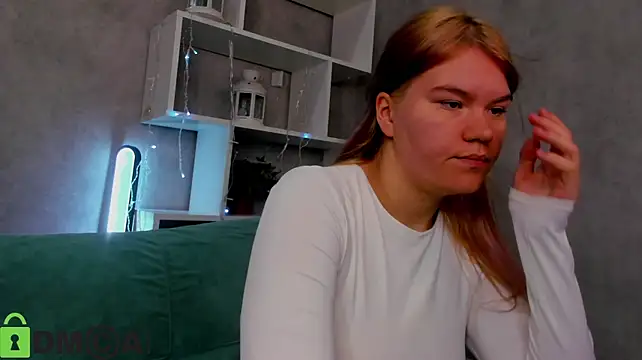 Kimm-Lee live cam on StripChat