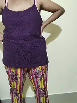 Raashi_15 webcam