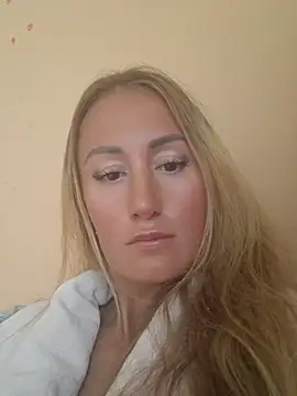TinaKial webcam