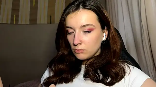 StellaMoour webcam