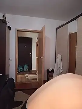 EmmaKrosss webcam