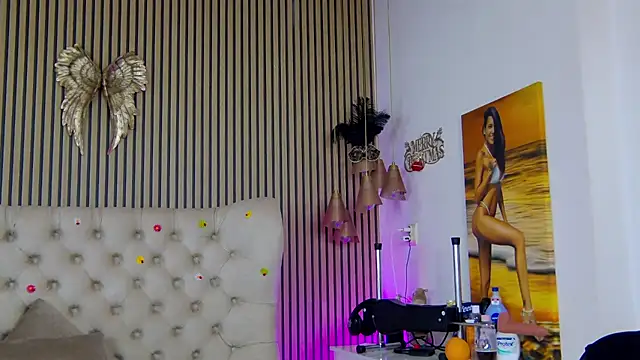 PlayfulShow webcam