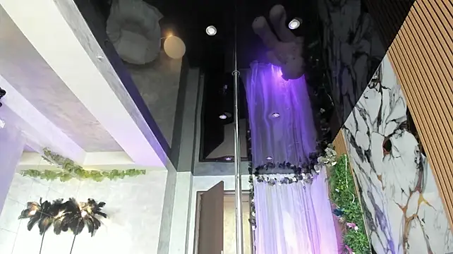 LisaAkira webcam